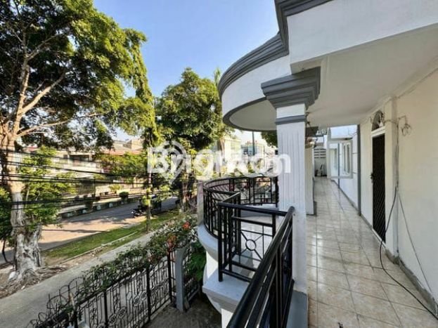 Jual Rumah Mewah Elegan Dengan View Eksklusif di Duri Kepa, Jakarta Barat Jual Rumah Mewah Elegan Dengan View Eksklusif di Duri Kepa, Jakarta Barat