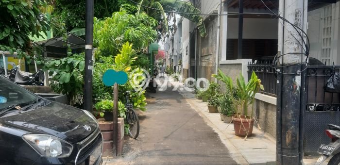 Tanah Dijual Area Strategis di Tanjung Duren Jakarta Barat 79m2 Tanah Dijual Area Strategis di Tanjung Duren Jakarta Barat 79m2