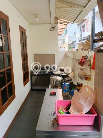 Rumah Luas Asri 3 KT Siap Huni di Tanjung Duren Jakarta Barat Rumah Luas Asri 3 KT Siap Huni di Tanjung Duren Jakarta Barat