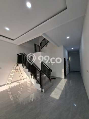 Rumah Elit LB 176m2 Siap Huni Desain Elegan di Tanjung Duren, Jakarta Barat Rumah Elit LB 176m2 Siap Huni Desain Elegan di Tanjung Duren, Jakarta Barat