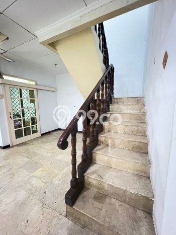 Jarang Ada! Rumah Sewa 5 Kamar Bagus Siap Huni Tanjung Duren Jarang Ada! Rumah Sewa 5 Kamar Bagus Siap Huni Tanjung Duren