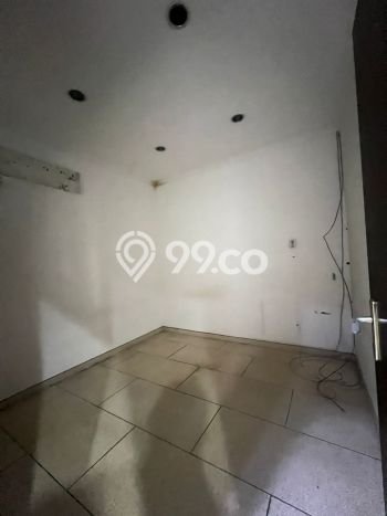 Jarang Ada! Rumah Sewa 5 Kamar Bagus Siap Huni Tanjung Duren Jarang Ada! Rumah Sewa 5 Kamar Bagus Siap Huni Tanjung Duren