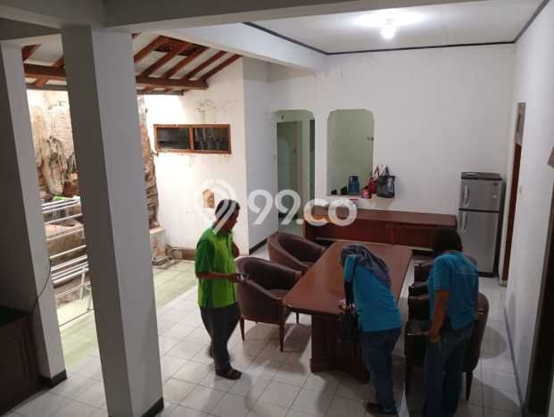 Dijual Rumah 4 Kamar Lokasi Strategis Nyaman dan Strategis di Colomadu Dijual Rumah 4 Kamar Lokasi Strategis Nyaman dan Strategis di Colomadu