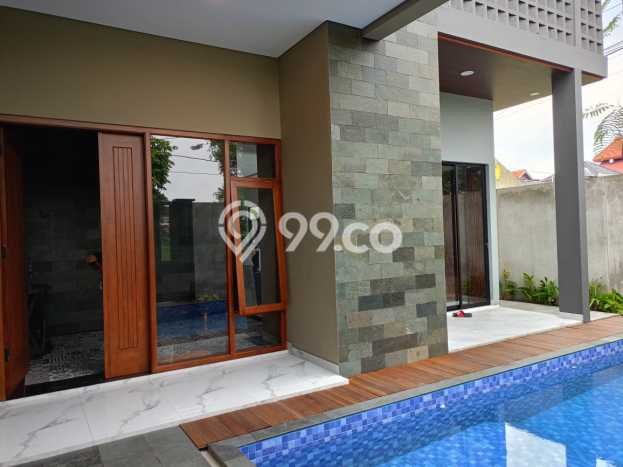 Rumah EXCLUSIVE area Banjarsari, Solo, Luas 200m2m² LB 350m2m² KESEMPATAN TERBATAS! Rumah EXCLUSIVE area Banjarsari, Solo, Luas 200m2m² LB 350m2m² KESEMPATAN TERBATAS!