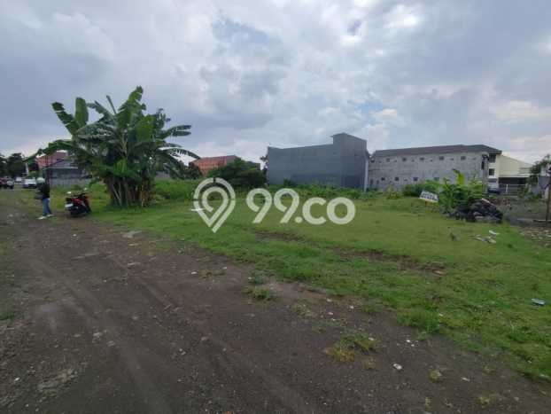 Kavling Tanah Lokasi Strategis di Laweyan, Solo Disewakan 351m2 Kavling Tanah Lokasi Strategis di Laweyan, Solo Disewakan 351m2
