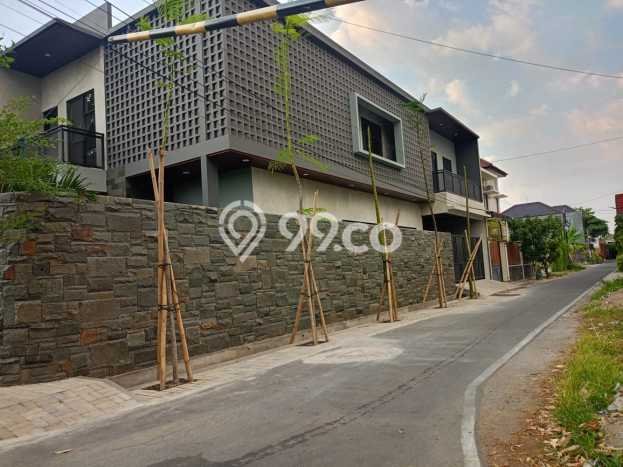 Rumah EXCLUSIVE area Banjarsari, Solo, Luas 200m2m² LB 350m2m² KESEMPATAN TERBATAS! Rumah EXCLUSIVE area Banjarsari, Solo, Luas 200m2m² LB 350m2m² KESEMPATAN TERBATAS!