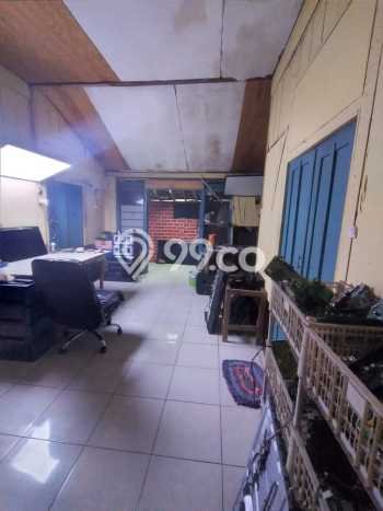 Dijual Cepat Rumah Bagus Siap Huni LB 220m2 di Banjarsari, Solo Dijual Cepat Rumah Bagus Siap Huni LB 220m2 di Banjarsari, Solo