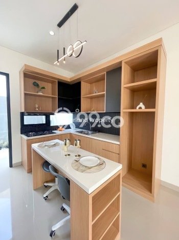 Jual Rumah Strategis Bagus Punya 3 KT di BSD Tangerang Selatan SHM Jual Rumah Strategis Bagus Punya 3 KT di BSD Tangerang Selatan SHM
