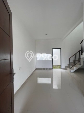 Rumah Modern Cantik 2 KT Siap Huni di Ciputat Rumah Modern Cantik 2 KT Siap Huni di Ciputat