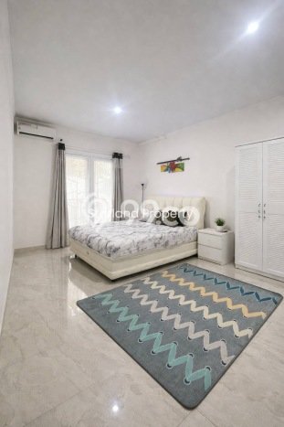 Hunian Mewah Dijual LT 135m2 di Pondok Aren, Tangerang Selatan Hunian Mewah Dijual LT 135m2 di Pondok Aren, Tangerang Selatan