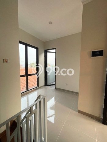 Rumah Modern Cantik 3 Kamar Bisa Langsung Pindah di Ciledug Rumah Modern Cantik 3 Kamar Bisa Langsung Pindah di Ciledug