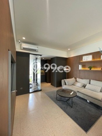 Dijual Rumah Mewah Megah Dengan View Eksklusif di Rempoa, Tangerang Dijual Rumah Mewah Megah Dengan View Eksklusif di Rempoa, Tangerang