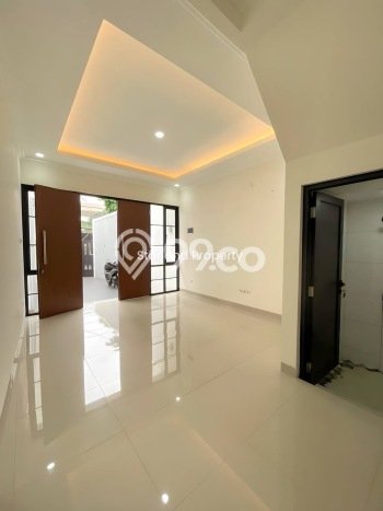Rumah Elit LB 90m2 Siap Pakai Desain Elegan di Kelapa Dua, Jakarta Barat Rumah Elit LB 90m2 Siap Pakai Desain Elegan di Kelapa Dua, Jakarta Barat