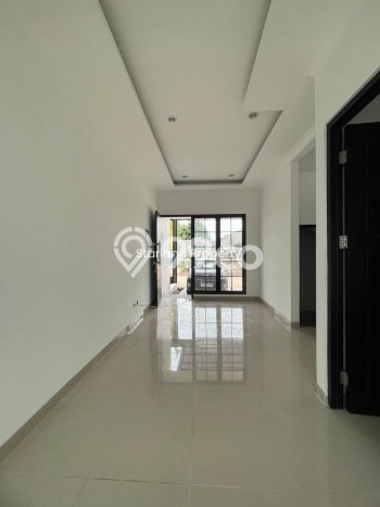 Rumah Luas Asri 3 KT Siap Pakai di Bintaro Tangerang Selatan Rumah Luas Asri 3 KT Siap Pakai di Bintaro Tangerang Selatan