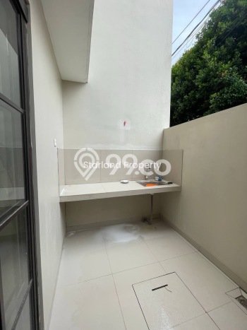 For Sale Hunian Rumah Terawat 2 KT di Bintaro, Tangerang Selatan For Sale Hunian Rumah Terawat 2 KT di Bintaro, Tangerang Selatan
