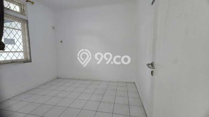 Dijual Hunian Rumah Terawat 4 Kamar di Gading Serpong, Tangerang Dijual Hunian Rumah Terawat 4 Kamar di Gading Serpong, Tangerang