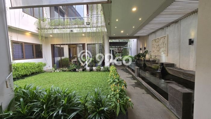 Jual Rumah Mewah Elegan Dengan View Cantik di BSD De Park, Tangerang Jual Rumah Mewah Elegan Dengan View Cantik di BSD De Park, Tangerang