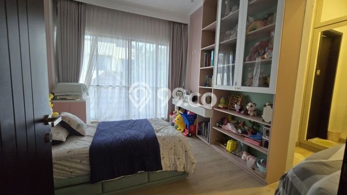 Jual Rumah Mewah Elegan Dengan View Cantik di BSD De Park, Tangerang Jual Rumah Mewah Elegan Dengan View Cantik di BSD De Park, Tangerang