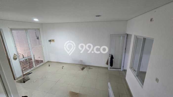 Rumah Luas Asri 3 KT Siap Huni di Gading Serpong Tangerang Rumah Luas Asri 3 KT Siap Huni di Gading Serpong Tangerang