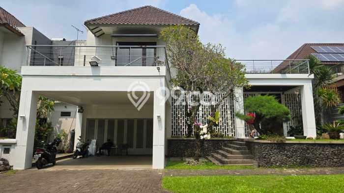 Jual Rumah Mewah Elegan Dengan View Cantik di BSD De Park, Tangerang Jual Rumah Mewah Elegan Dengan View Cantik di BSD De Park, Tangerang