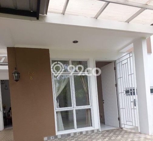 Rumah Modern 3 KT di BSD Tangerang Semi Furnished Rumah Modern 3 KT di BSD Tangerang Semi Furnished