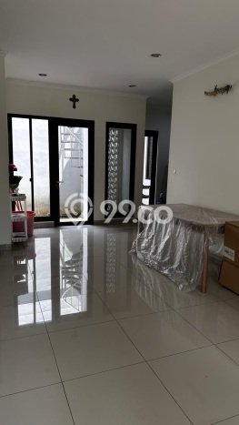 Siap Huni Rumah Mewah 4 Kamar di Gedebage Dekat ke Mana Pun Siap Huni Rumah Mewah 4 Kamar di Gedebage Dekat ke Mana Pun
