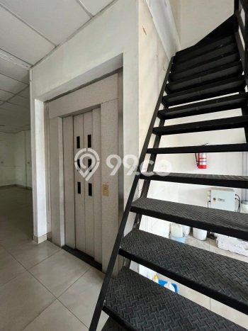 FOR SALE! Ruko di BSD Tangerang Selatan, LT 85m2, LB 255m2 FOR SALE! Ruko di BSD Tangerang Selatan, LT 85m2, LB 255m2
