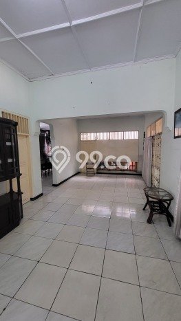 Hunian Mewah LB 200m2 Siap Pakai Desain Elegan di Tangerang Kota, Tangerang Hunian Mewah LB 200m2 Siap Pakai Desain Elegan di Tangerang Kota, Tangerang