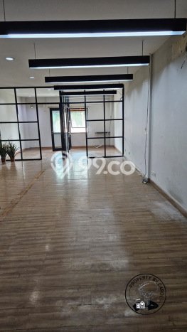 Ruko Dijual di Jakarta Barat LT 75m2 & LB 250m2 Lokasi Terbaik! Ruko Dijual di Jakarta Barat LT 75m2 & LB 250m2 Lokasi Terbaik!