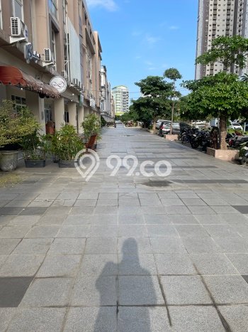 FOR SALE! Ruko di Mulyorejo Surabaya, LT 75m2, LB 292m2 FOR SALE! Ruko di Mulyorejo Surabaya, LT 75m2, LB 292m2