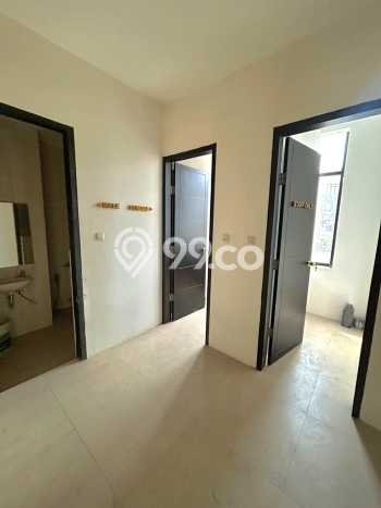 SENTRA BISNIS! Ruko Kawasan Cakung, Luas 325m2m², Kawasan Perniagaan SENTRA BISNIS! Ruko Kawasan Cakung, Luas 325m2m², Kawasan Perniagaan