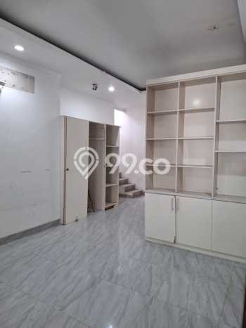 RARE UNIT! Rumah di Jakarta Garden City, 4 KT, Pemandangan Kota, Luas 220m2m² Bangunan 180m2m² RARE UNIT! Rumah di Jakarta Garden City, 4 KT, Pemandangan Kota, Luas 220m2m² Bangunan 180m2m²