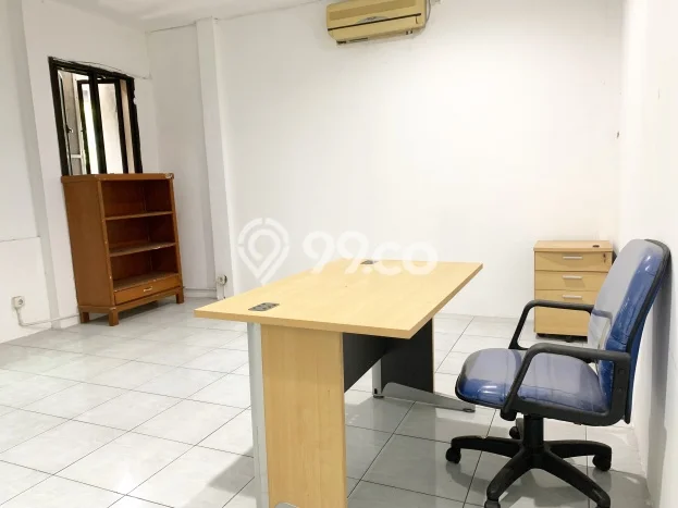 Disewakan Kantor di Kawasan Ramai Utan Kayu Luas 22m2 Disewakan Kantor di Kawasan Ramai Utan Kayu Luas 22m2