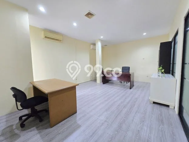 Unit Kantor disewakan di Matraman Jakarta Timur dengan LT 44m2 / LB 44m2 Unit Kantor disewakan di Matraman Jakarta Timur dengan LT 44m2 / LB 44m2