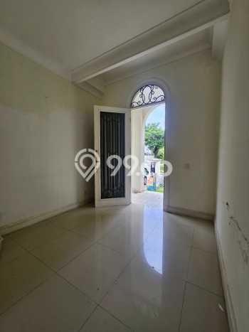 For Sale! Luxury House LT 250m2 Desain Modern di Modernland For Sale! Luxury House LT 250m2 Desain Modern di Modernland