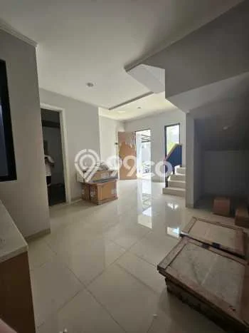 Rumah sewa siap huni 2 KT di Tangerang Kota, Tangerang Rumah sewa siap huni 2 KT di Tangerang Kota, Tangerang