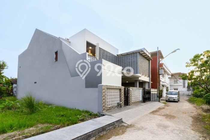 Kost Dijual di Tangerang Kota dengan 24 KT dan Luas 400m2 Kost Dijual di Tangerang Kota dengan 24 KT dan Luas 400m2