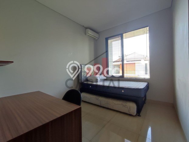 Disewakan Rumah Harga Terjangkau di Setra Duta Bandung dengan 4 Kamar Tidur Disewakan Rumah Harga Terjangkau di Setra Duta Bandung dengan 4 Kamar Tidur