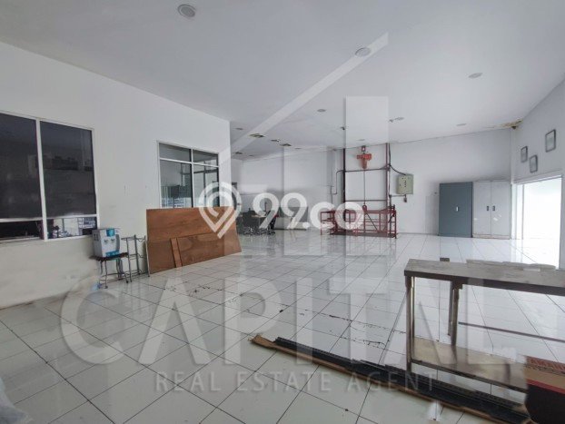 Ruko Dijual di Bandung LT 420m2 & LB 500m2 Lokasi Terbaik! Ruko Dijual di Bandung LT 420m2 & LB 500m2 Lokasi Terbaik!
