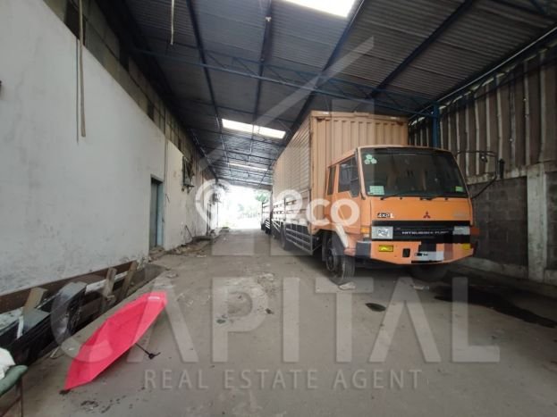 Gudang Disewa di Bandung dengan LB 2985m2 Area Komersial Ramai Gudang Disewa di Bandung dengan LB 2985m2 Area Komersial Ramai