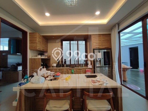 Jual Rumah Mewah Elegan Dengan View Cantik di Lembang, Bandung Jual Rumah Mewah Elegan Dengan View Cantik di Lembang, Bandung