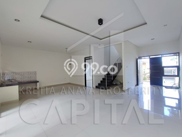 Rumah Luas Asri 4 KT Siap Pakai di Setiabudi Bandung Rumah Luas Asri 4 KT Siap Pakai di Setiabudi Bandung