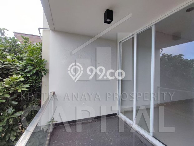 Rumah Luas Asri 4 KT Siap Pakai di Setiabudi Bandung Rumah Luas Asri 4 KT Siap Pakai di Setiabudi Bandung