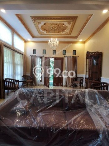 Rumah Mewah LB 250m2 Siap Pakai Desain Elegan di Kota Baru Parahyangan, Bandung Rumah Mewah LB 250m2 Siap Pakai Desain Elegan di Kota Baru Parahyangan, Bandung