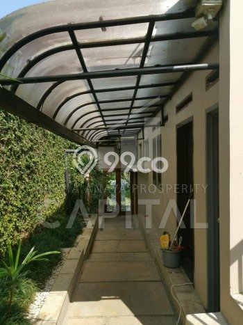 Rumah Mewah LB 250m2 Siap Pakai Desain Elegan di Kota Baru Parahyangan, Bandung Rumah Mewah LB 250m2 Siap Pakai Desain Elegan di Kota Baru Parahyangan, Bandung