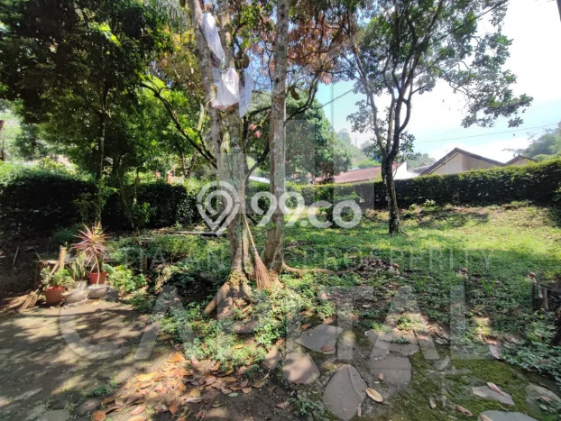 For Sale! Luxury House LT 435m2 Desain Elegan di Dago For Sale! Luxury House LT 435m2 Desain Elegan di Dago