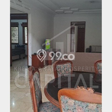 Ready to Use! Luxury House LT 480m2 Desain Elegan di Dago Ready to Use! Luxury House LT 480m2 Desain Elegan di Dago