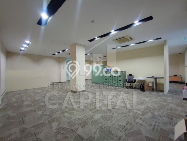 FOR SALE! Kantor di Coblong Bandung, LT 700m2, LB 600m2 FOR SALE! Kantor di Coblong Bandung, LT 700m2, LB 600m2