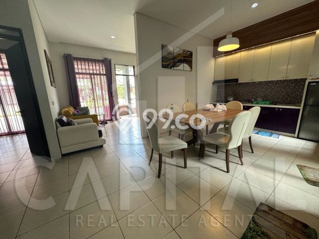 Rumah Mewah LB 150m2 Siap Pakai Desain Elegan di Kota Baru Parahyangan, Bandung Rumah Mewah LB 150m2 Siap Pakai Desain Elegan di Kota Baru Parahyangan, Bandung
