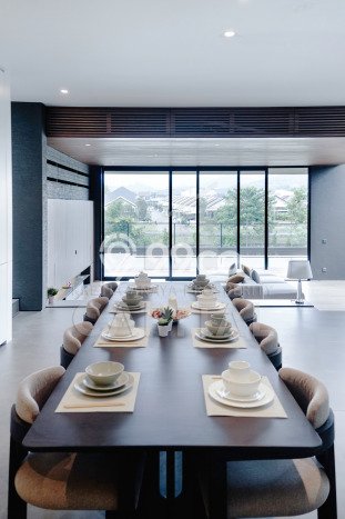 Rumah Luxury Modern Tanpa Renovasi di Kota Baru Parahyangan Bandung Rumah Luxury Modern Tanpa Renovasi di Kota Baru Parahyangan Bandung